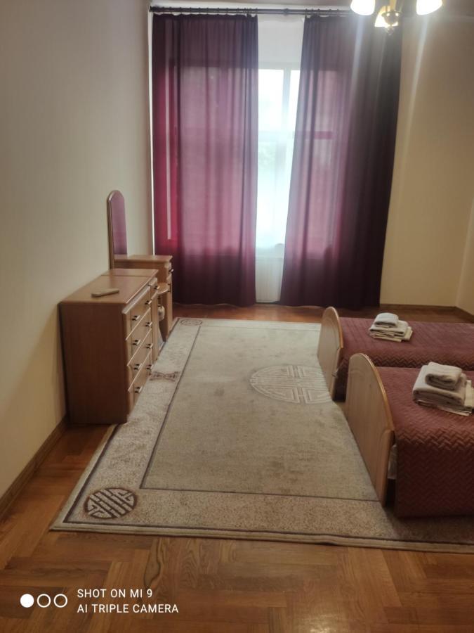 Apartments Domovik ,Kirilla I Mefodiya, 5 Μουκάτσεβο Εξωτερικό φωτογραφία