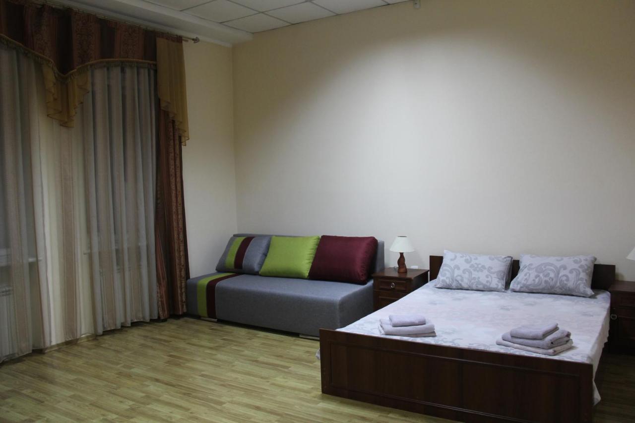 Apartments Domovik ,Kirilla I Mefodiya, 5 Μουκάτσεβο Εξωτερικό φωτογραφία