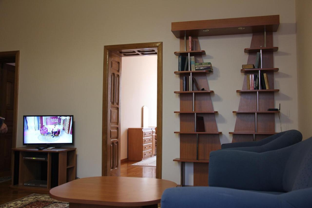 Apartments Domovik ,Kirilla I Mefodiya, 5 Μουκάτσεβο Εξωτερικό φωτογραφία